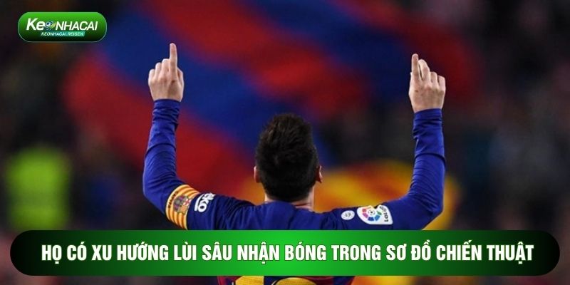 Tiền Đạo Ảo: Sự Biến Chuyển Của Tư Duy Bóng Đá Hiện Đại 2 Họ có xu hướng lùi sâu nhận bóng trong sơ đồ chiến thuật